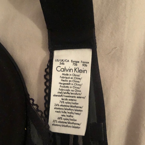 Calvin Klein Strapless Bra - Picture 2 of 3